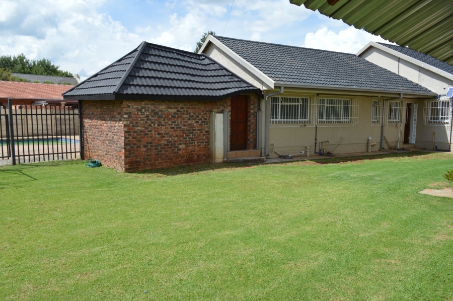 4 Bedroom Property for Sale in Stilfontein Ext 4 North West